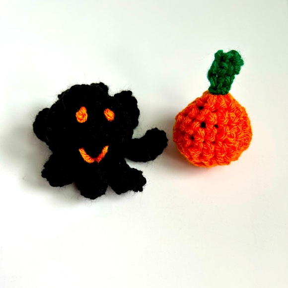 Relisted Crochet Organic Catnip Colorful Interactive Spider & Pumpkin Toys - Picture 6 of 10